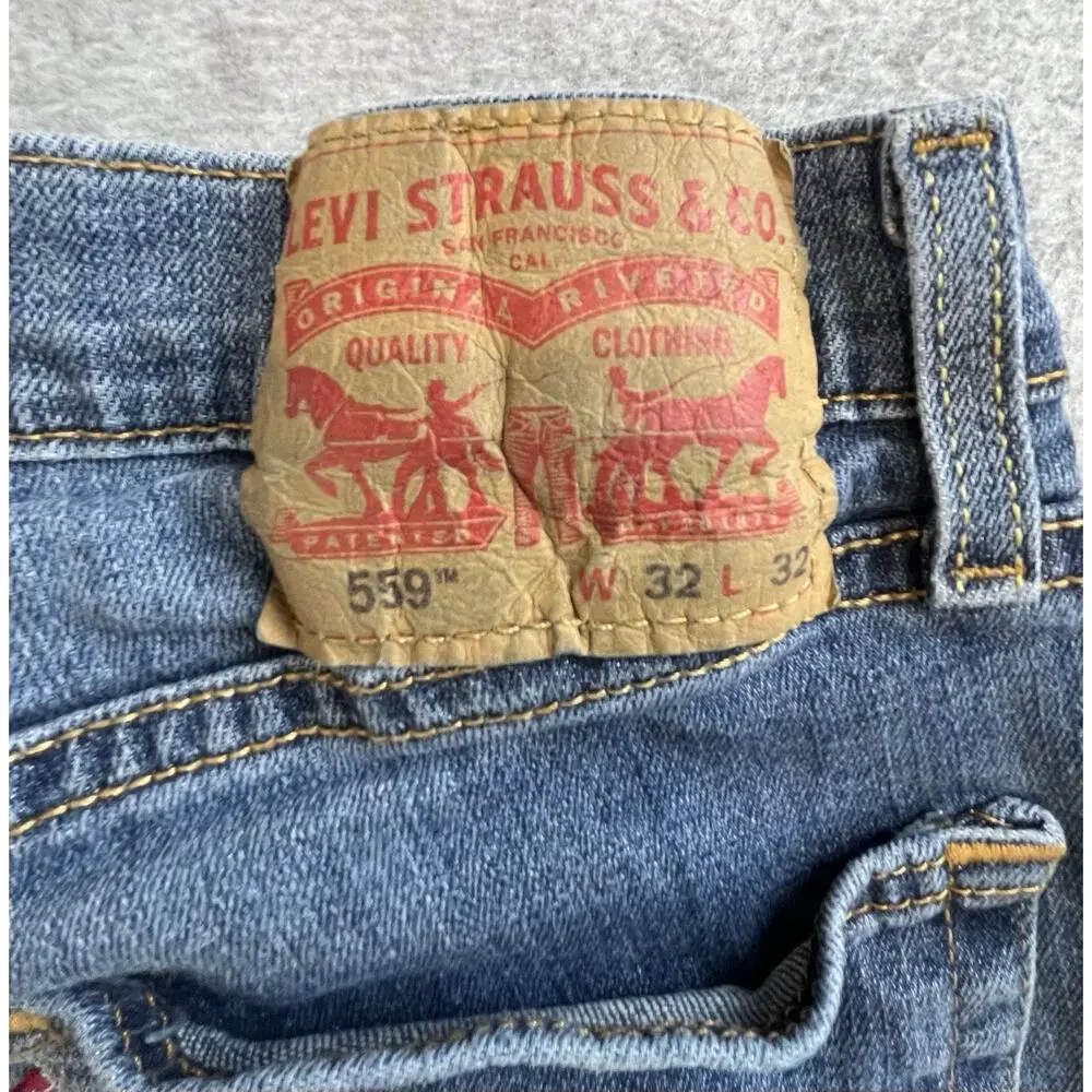 Levi's 559 Relaxed Straight Fit Jeans Men's 32x32 Light Wash Blue Denim 5-Pocket
